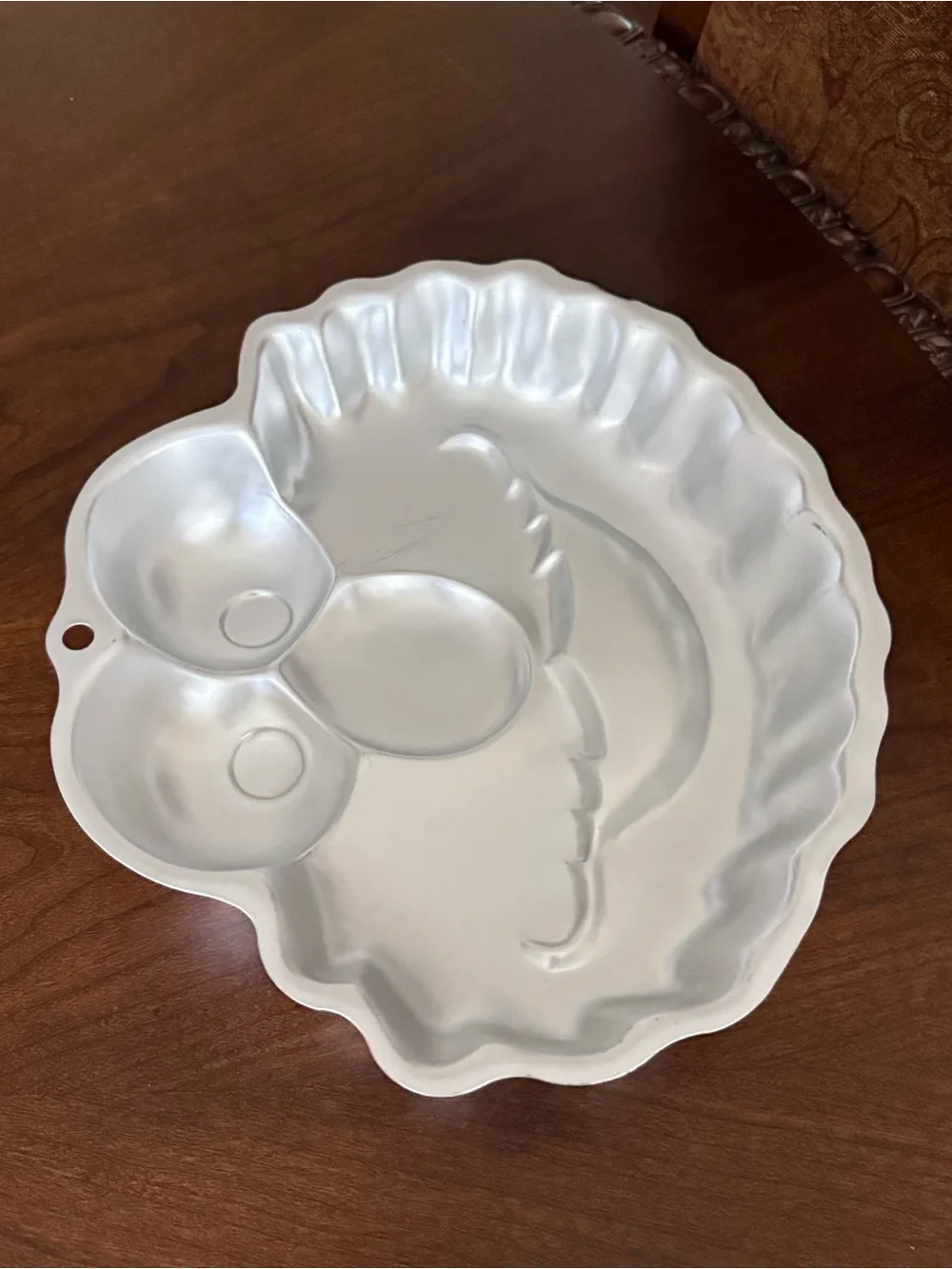 2002 Wilton Cake Pan Sesame Street Elmo Face (model 2105-3461)